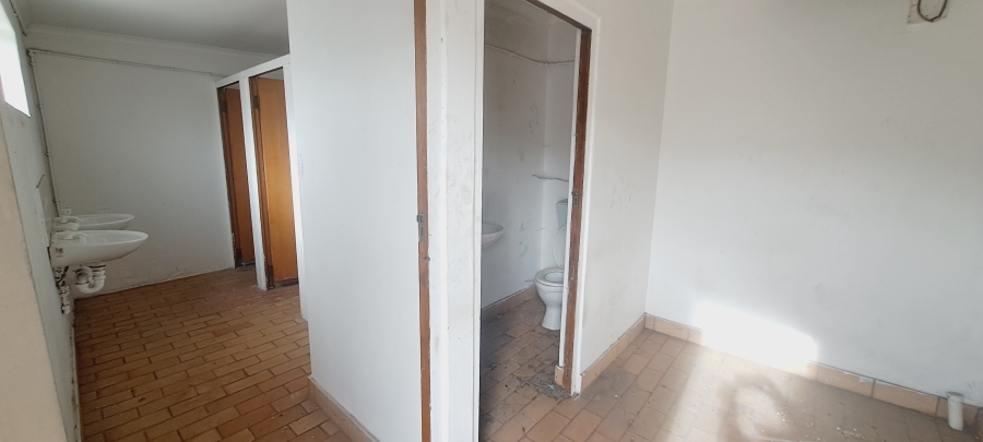 To Let commercial Property for Rent in Paarden Eiland Western Cape